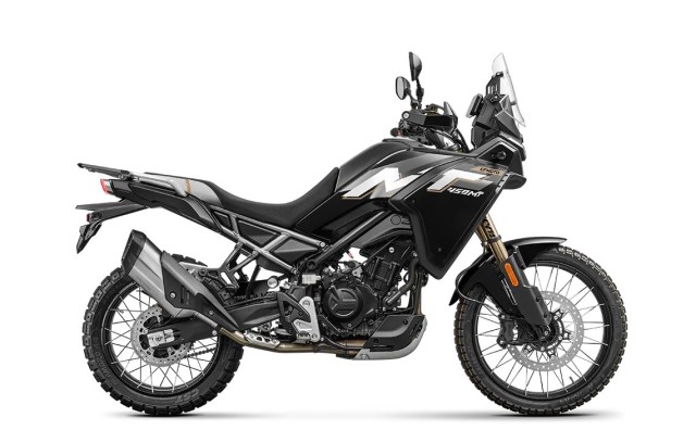 cf-moto