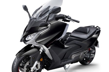 Kymco AK 550